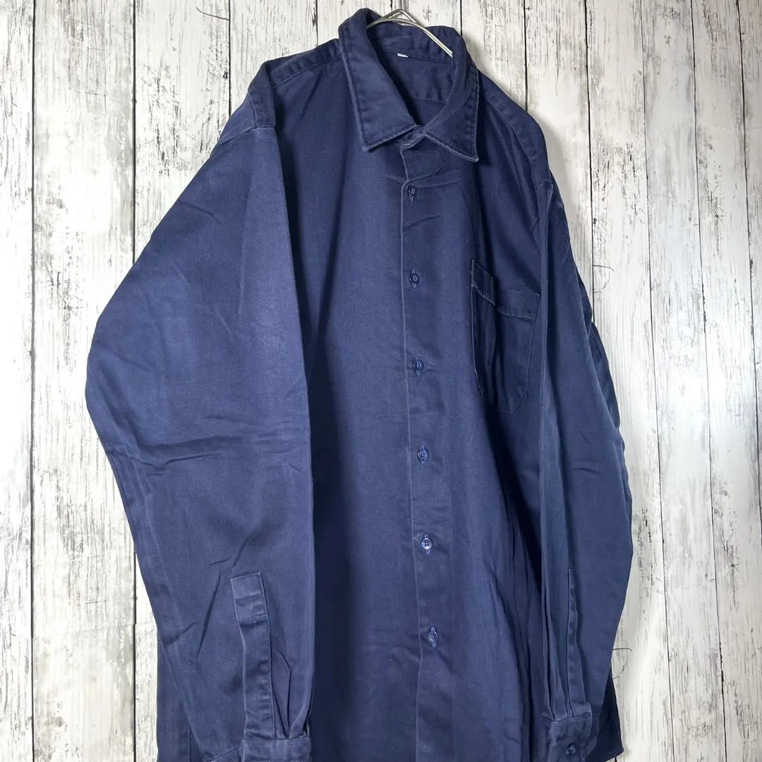 Work shirt, long sleeve shirt, thick, navy, simple, plain, old clothes