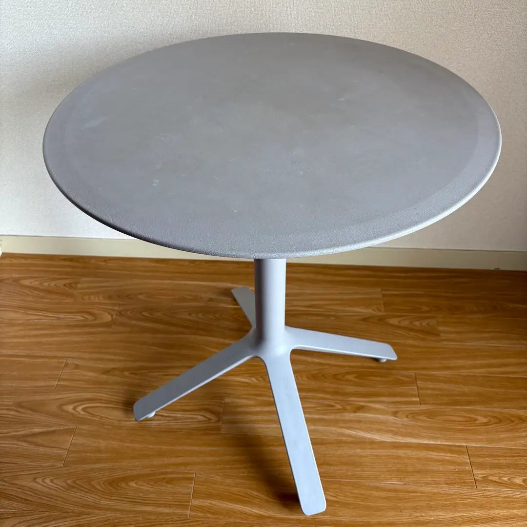 [Moving Sale] toou eX round table