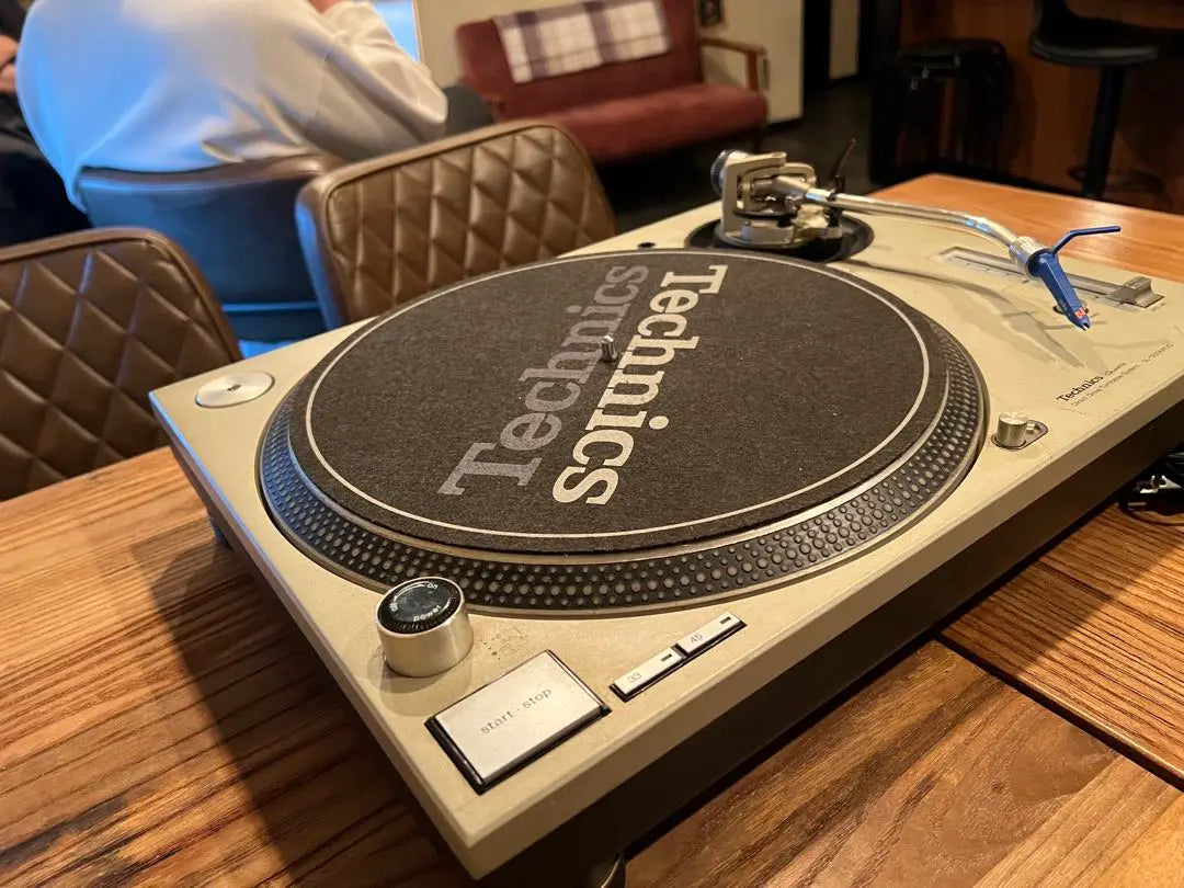 Plato giratorio Technics SL-1200 MK3D plateado