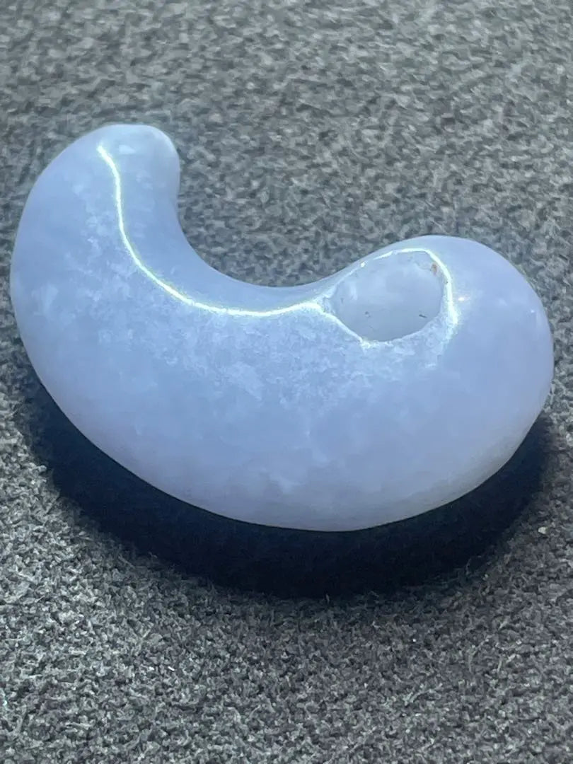 Kofun period jade jade lavender jade exclusive goods | 古墳時代　翡翠製勾玉　ラベンダー翡翠　出土品