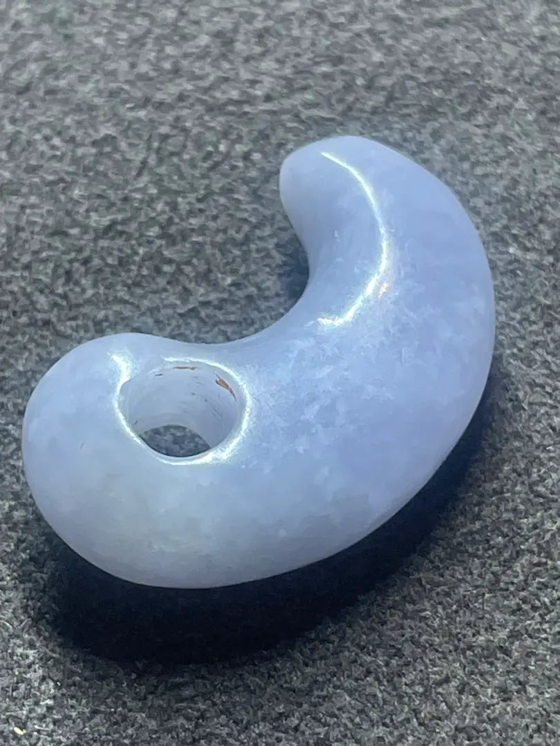 Kofun period jade jade lavender jade exclusive goods | 古墳時代　翡翠製勾玉　ラベンダー翡翠　出土品