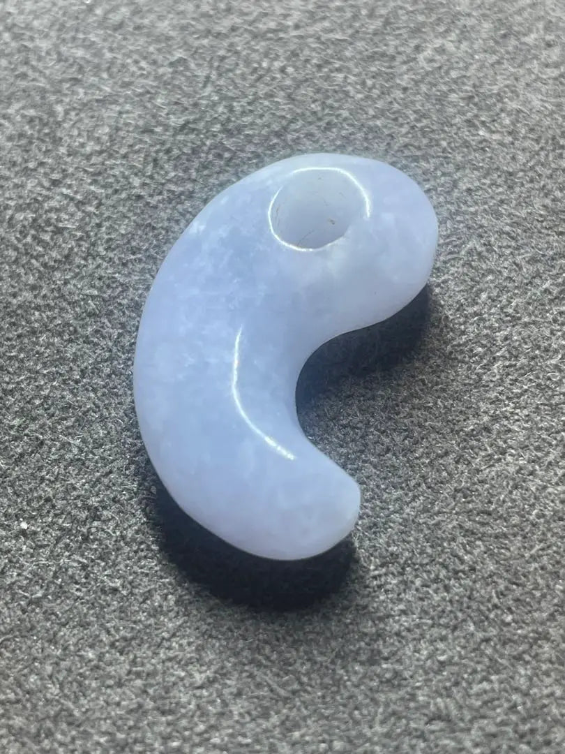 Kofun period jade jade lavender jade exclusive goods | 古墳時代　翡翠製勾玉　ラベンダー翡翠　出土品