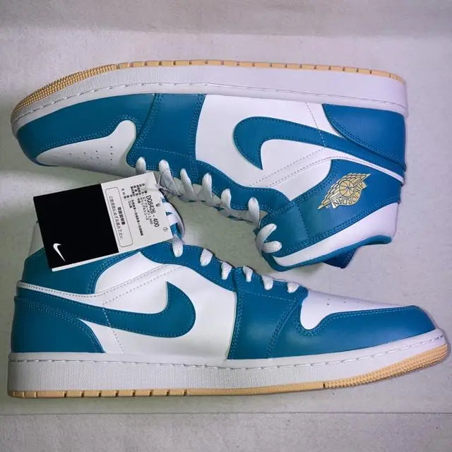 Air Jordan 1 MID Light Blue Light Blue White 32cm Boxed