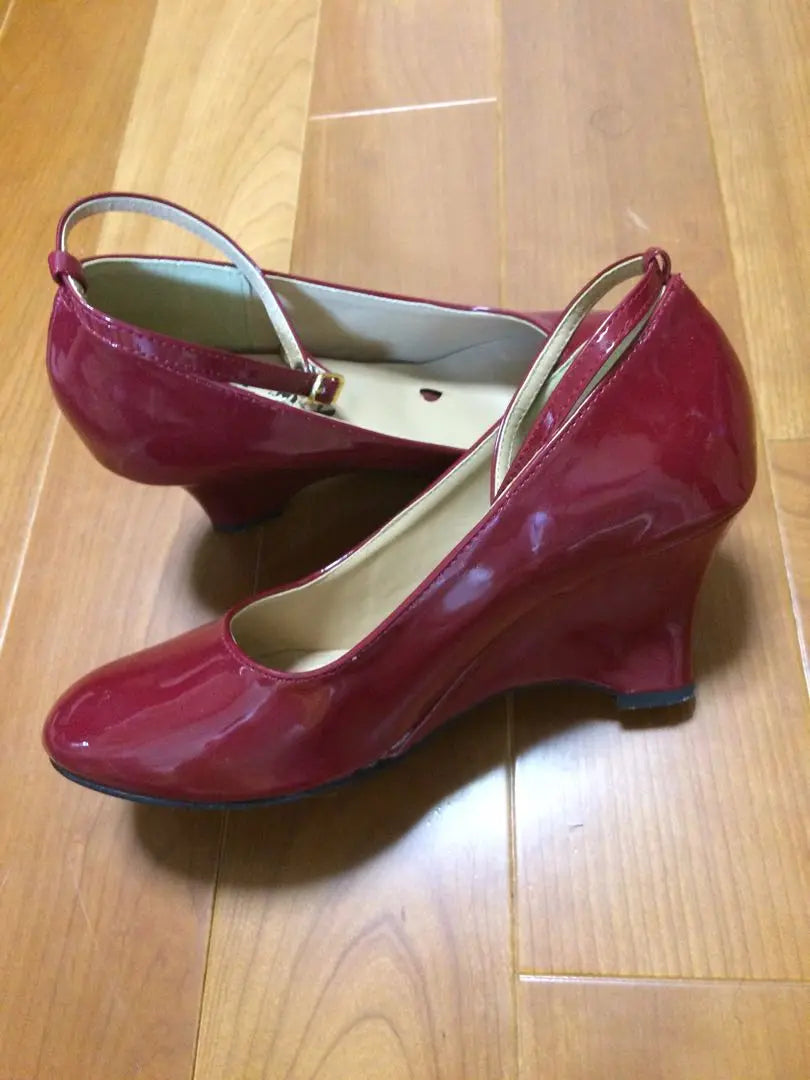 Formal shoes, pumps, bordeaux, ankle strap, enamel