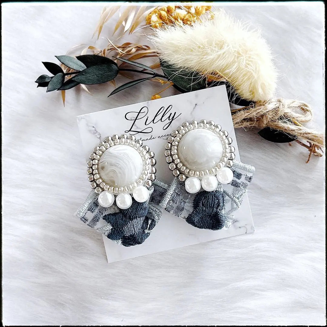 #510 Large/Embroidered ribbon/Pearl/Silver/Handmade earrings◆