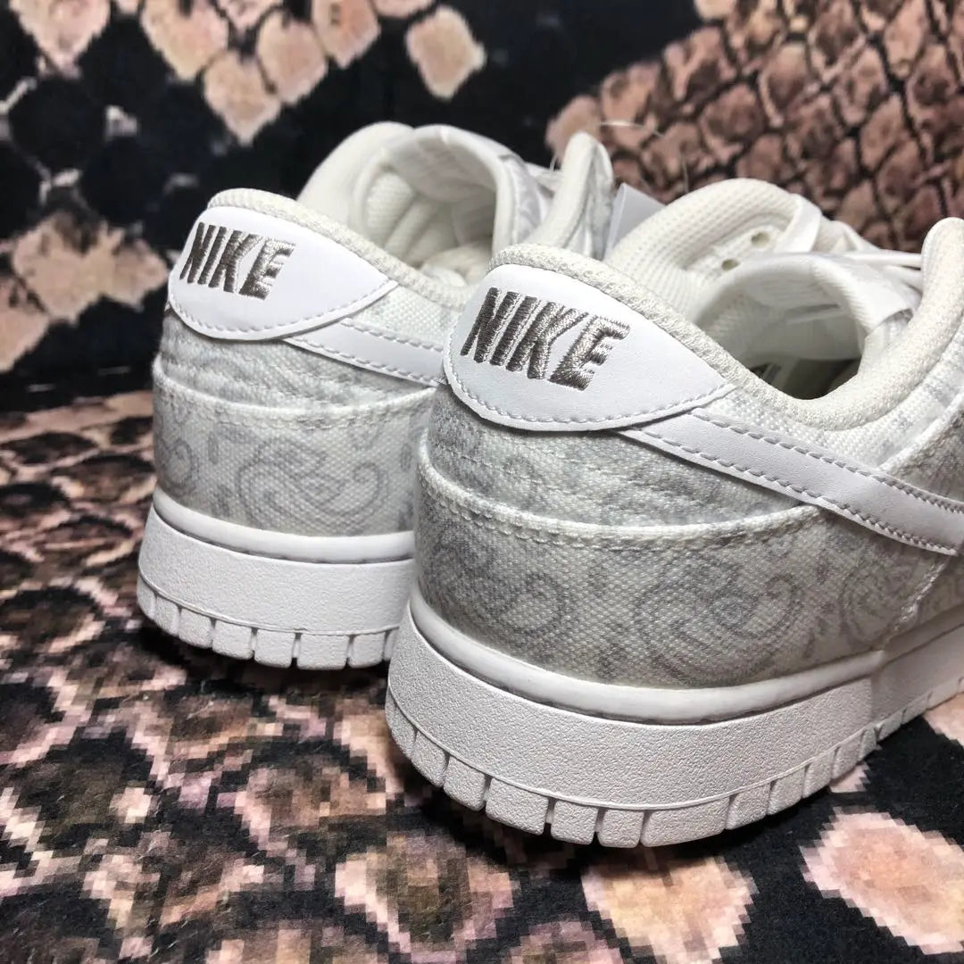 Last 1 point✨ First come, first served‼ ️NIKE✨DUNK LOW✨PAISLEY✨W27cm