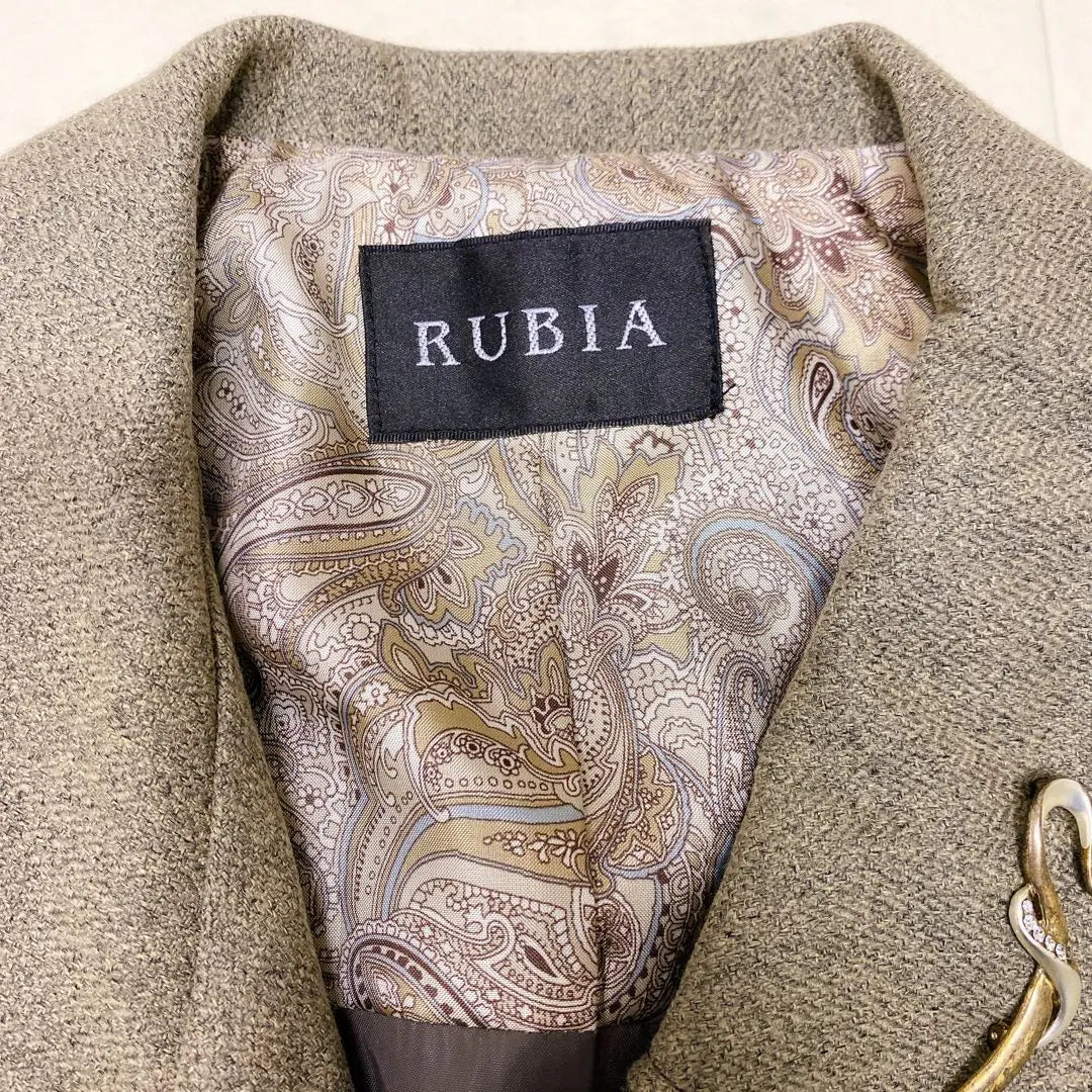 Chaqueta de moda RUBIA [M] con hombreras, buen estado, aspecto estilizado, chaqueta