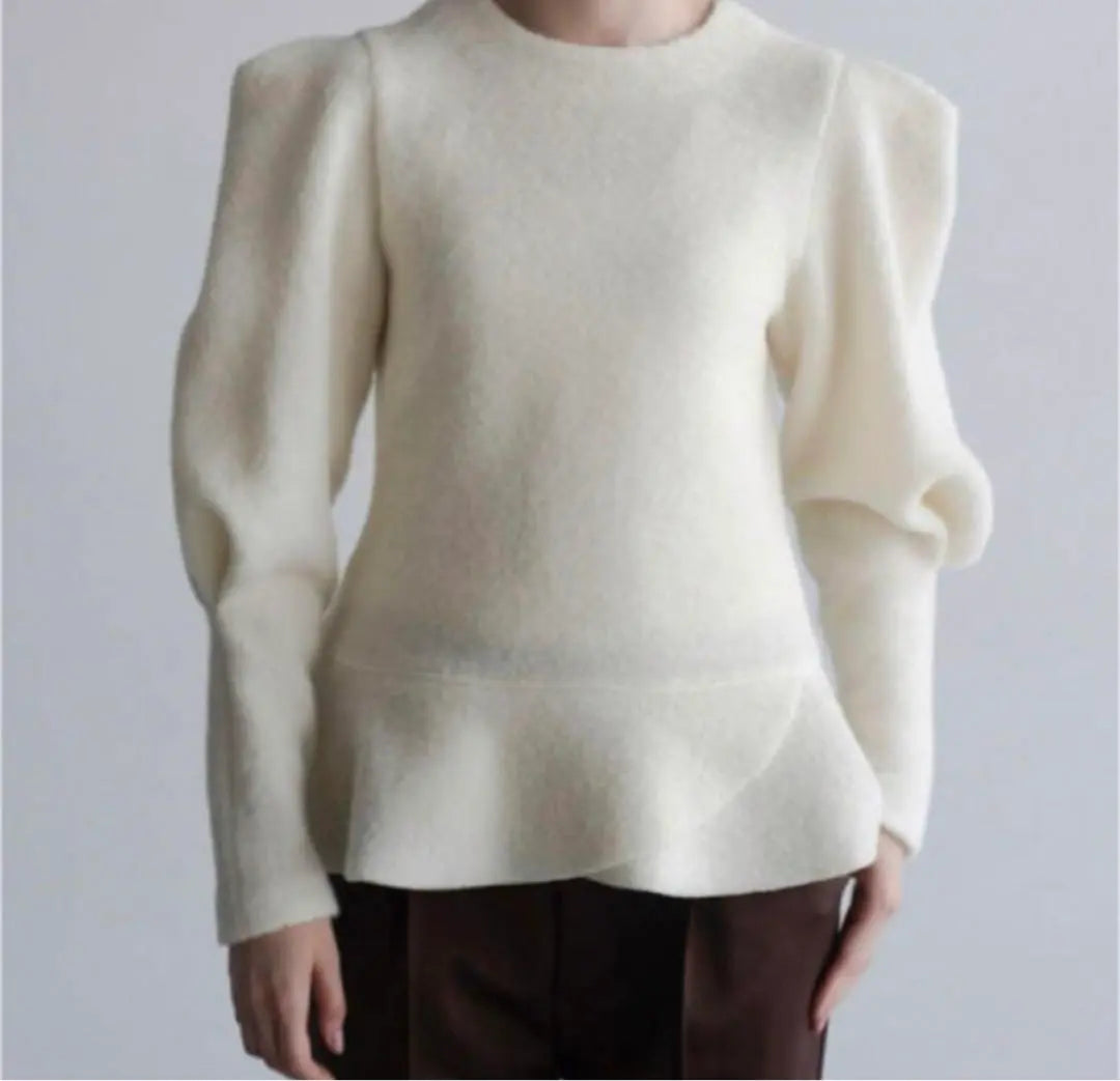 OHGA Souffle Knit Knit Peplum White Tops