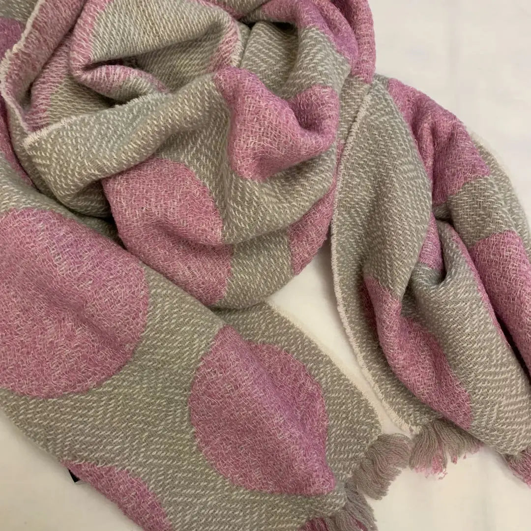 Atsuko Matano muffler, stole, polka dot, dot, Matano Atsuko | Atsuko Matano マフラー　ストール　水玉　ドット　マタノアツコ