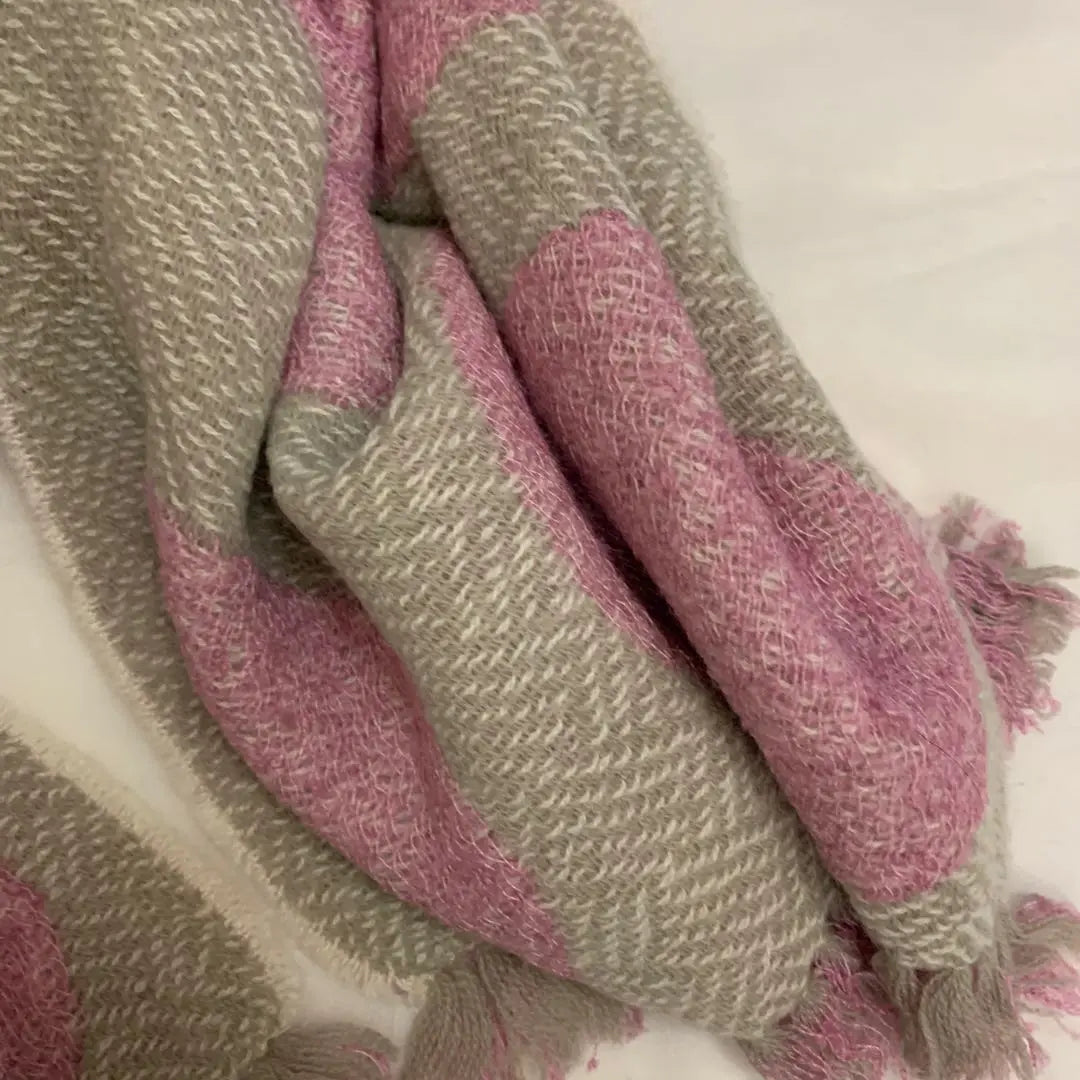 Atsuko Matano muffler, stole, polka dot, dot, Matano Atsuko | Atsuko Matano マフラー　ストール　水玉　ドット　マタノアツコ