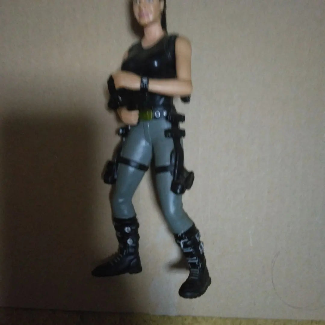 Action Figure Set of 2, with weapon