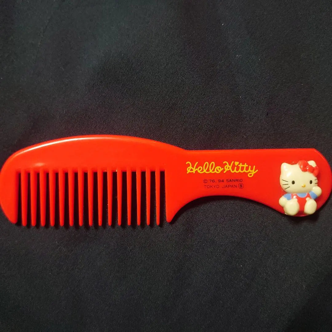 Rare items from the time Hello Kitty Sanrio Kitty Comb