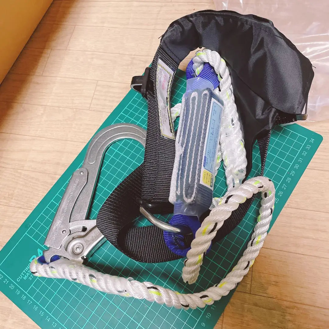 Body belt type safety belt, fall prevention device rope type, single lanyard, pass-through buckle | 胴ベルト型 安全帯　墜落制止器具ロープ式 1丁掛けランヤード パススルーバックル