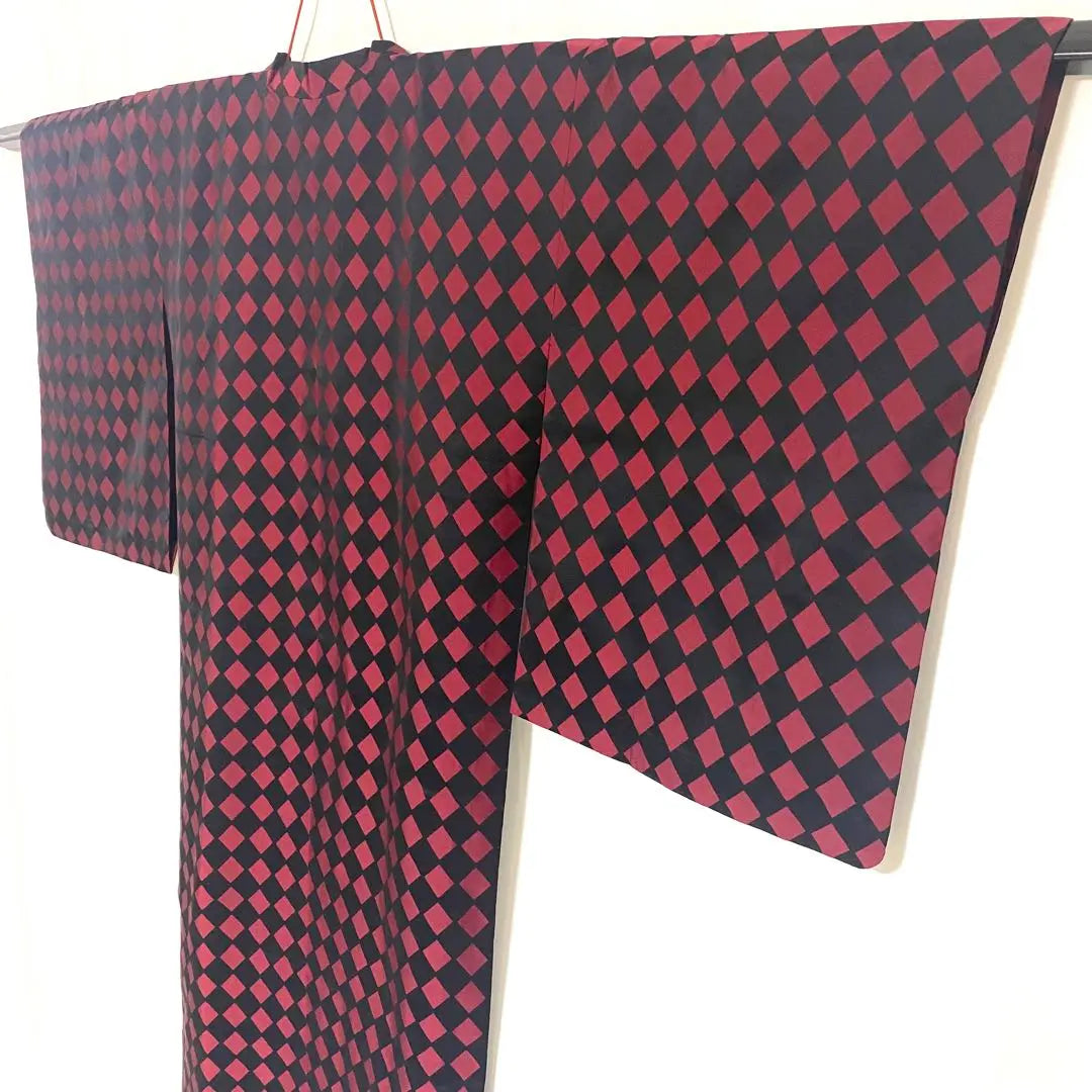 4k2573 Rain coat, pure silk, single-layered, Chiyoda collar, diamond pattern, red, black, patterned, Japanese kimono