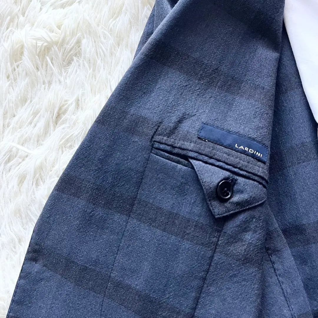 <Good Condition> LARDINI Navy Check Wool Suit Boutonniere 48