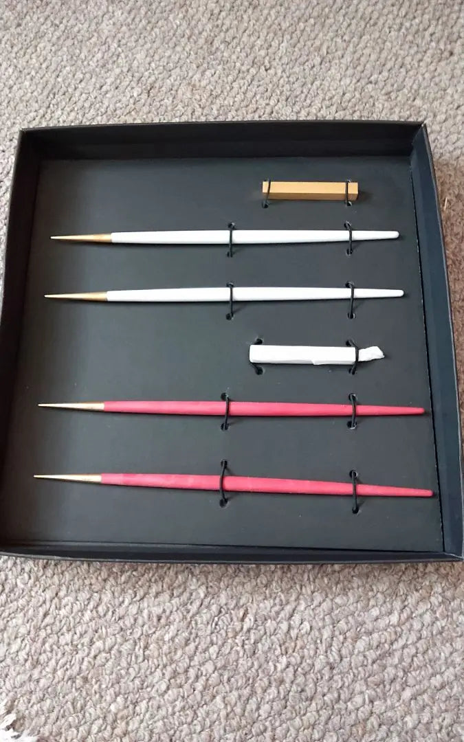 Cutippole chopstick rest set [new and unused]