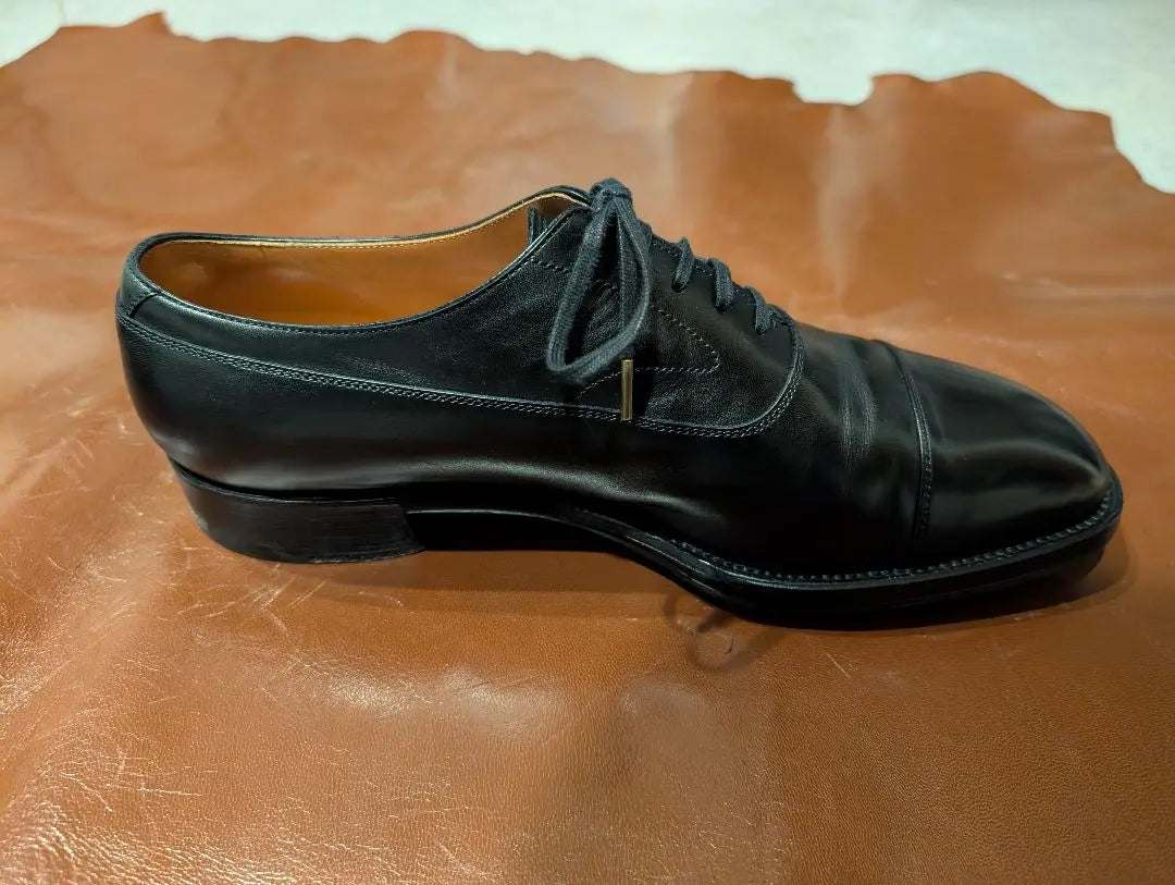 forme straight tip leather shoes