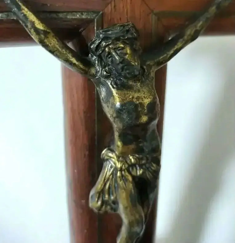 Estatua de la crucifixión Cristianismo Cruz Antigua Madera Colina del Gólgota Antigua Occidental