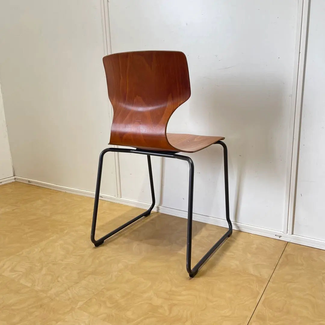 AICHI Pugholz ③ Dining chair Eyepug Stacking Chair Chair | AICHI パグホルツ③ ダイニングチェア アイパグ スタッキング 椅子 チェア