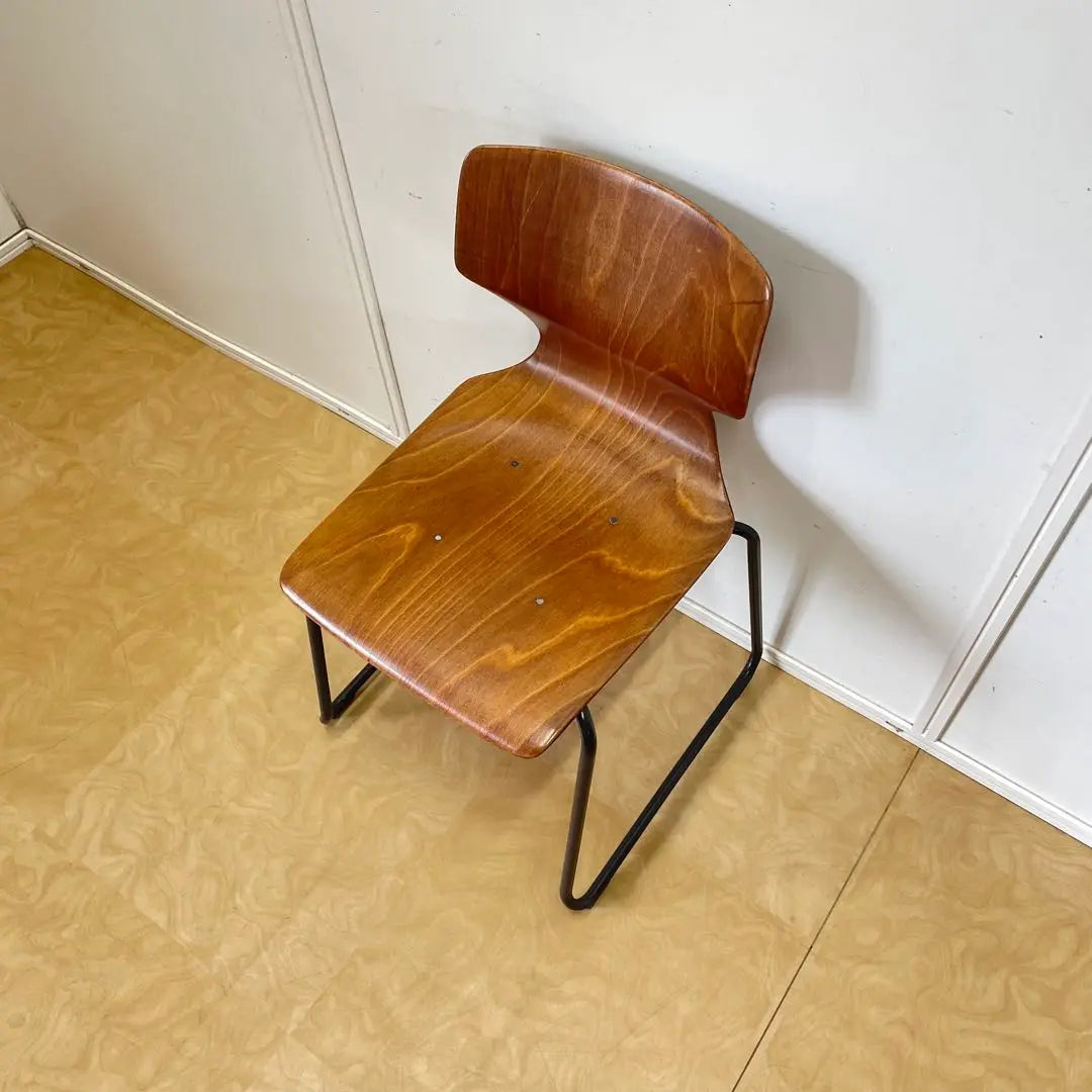 AICHI Pugholz ③ Dining chair Eyepug Stacking Chair Chair | AICHI パグホルツ③ ダイニングチェア アイパグ スタッキング 椅子 チェア