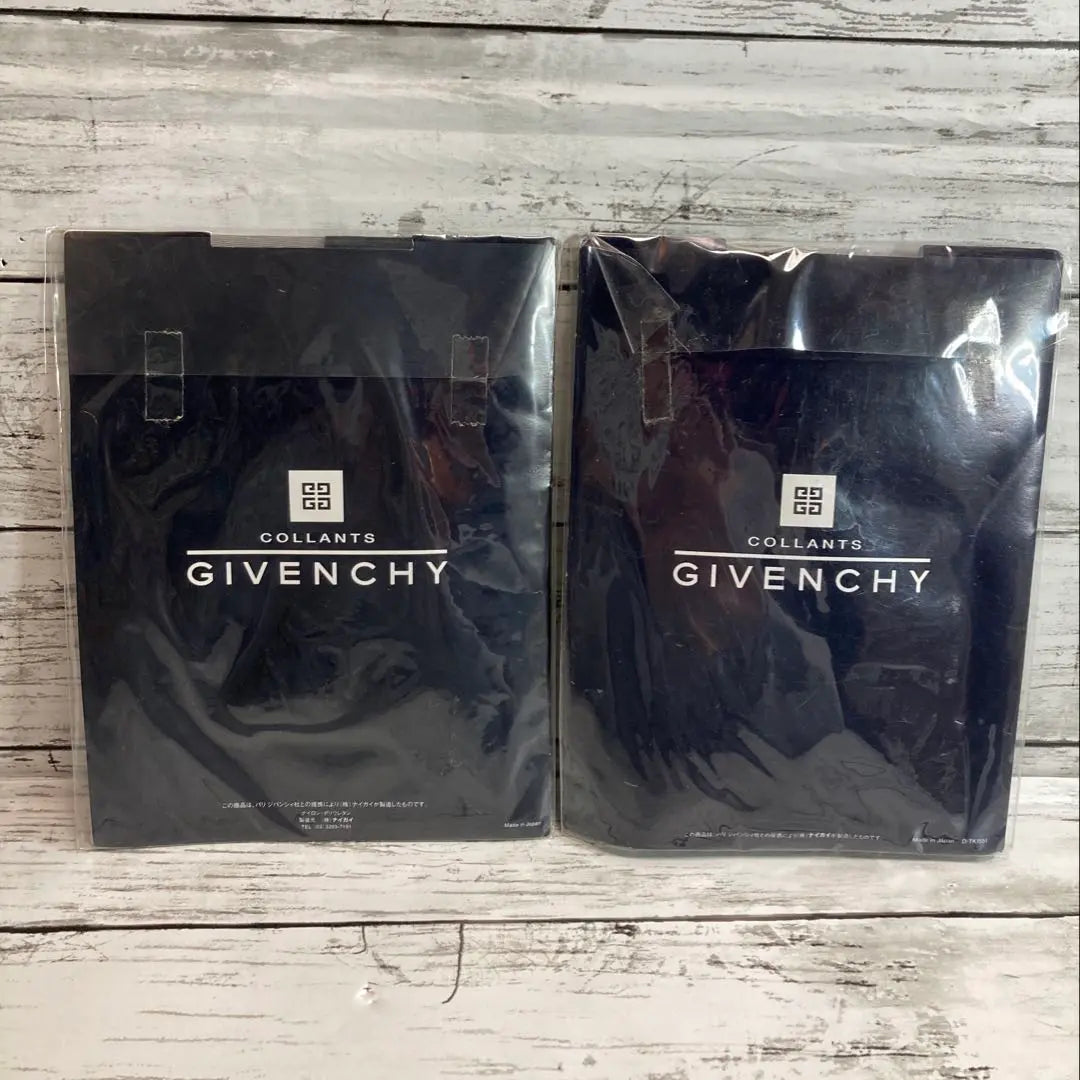 Conjunto de 2 medias de rejilla GIVENCHY sin abrir