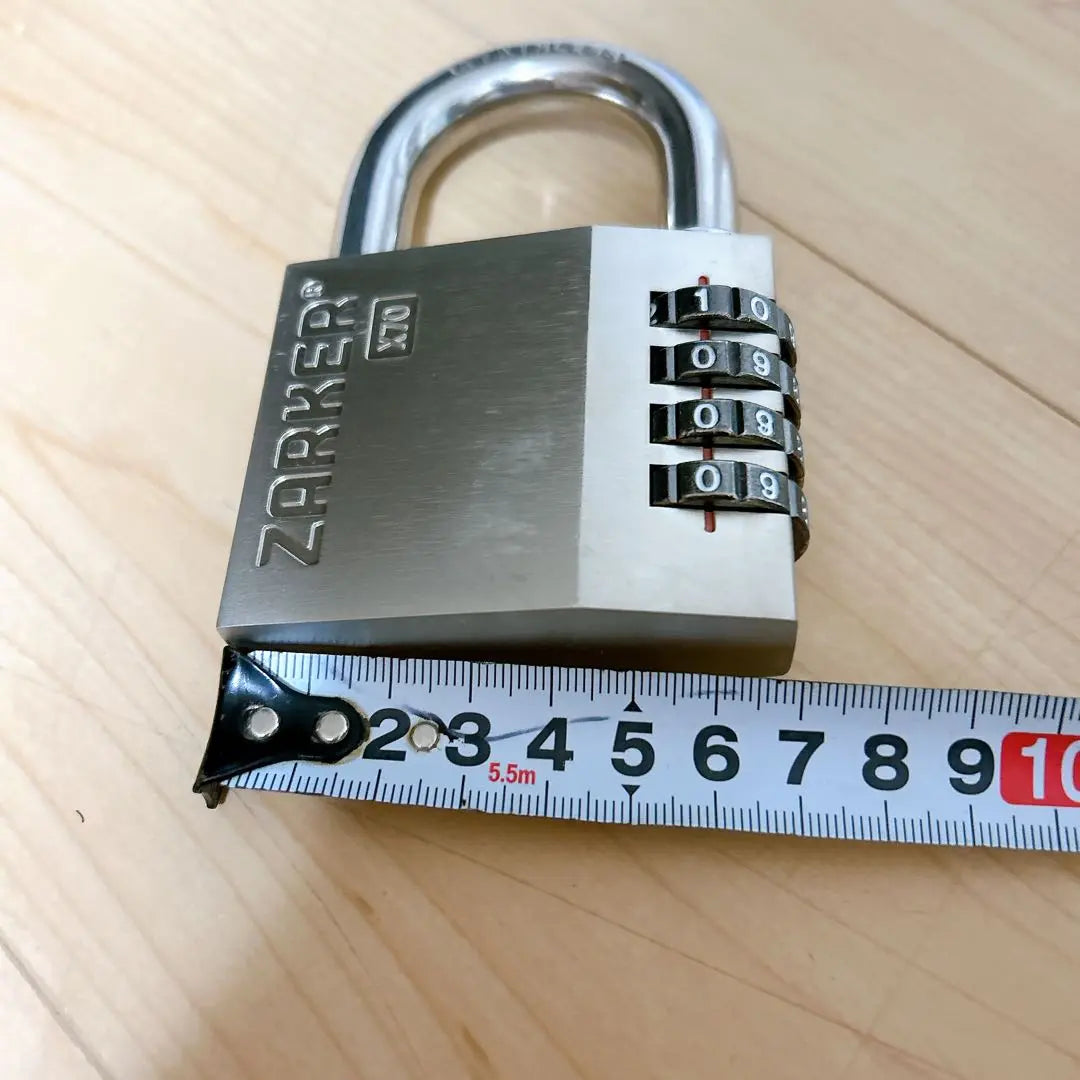 ZARKER 4-digit dial lock padlock