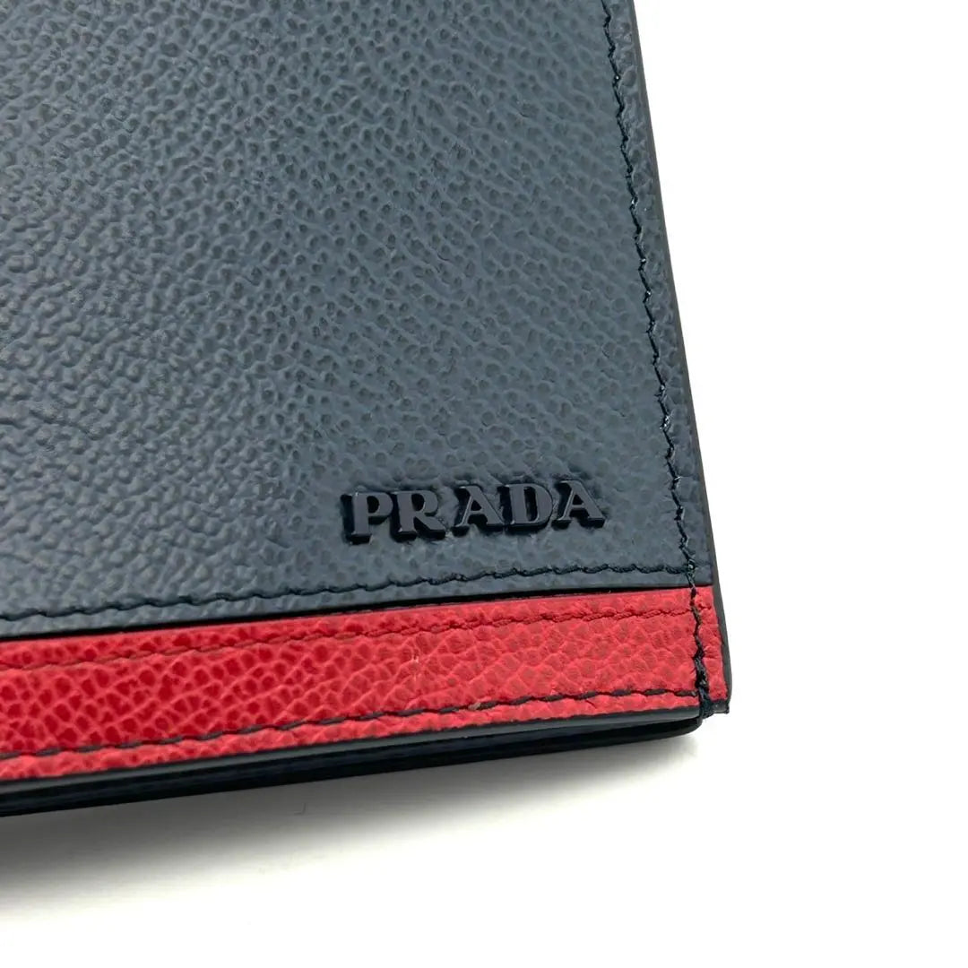 Unused Prada billfold long wallet long wallet bicolor 2MV015 wallet