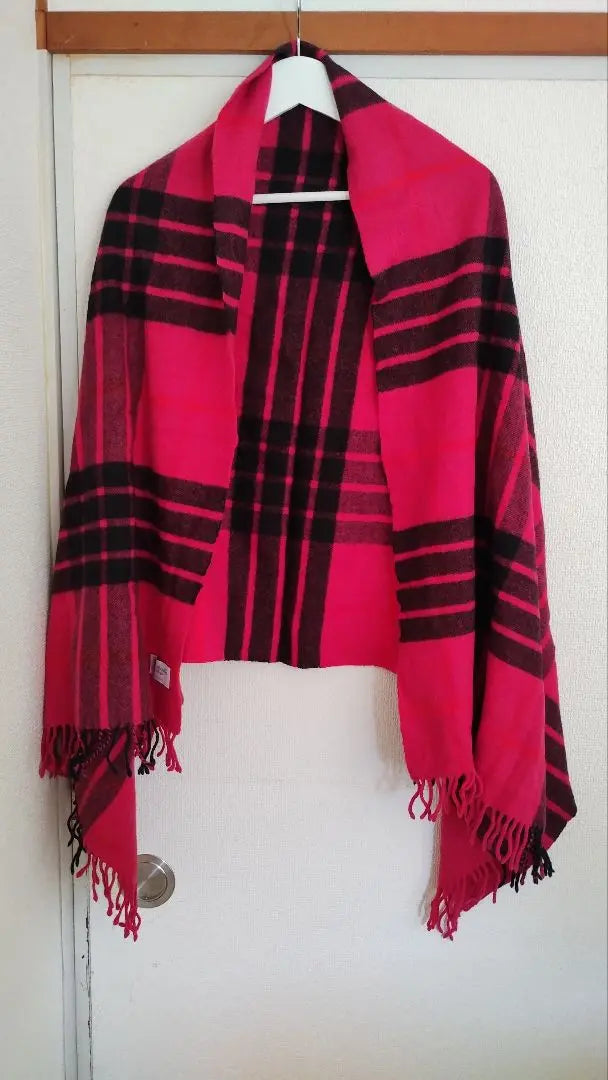 Johnstons cashmere blend large stole pink