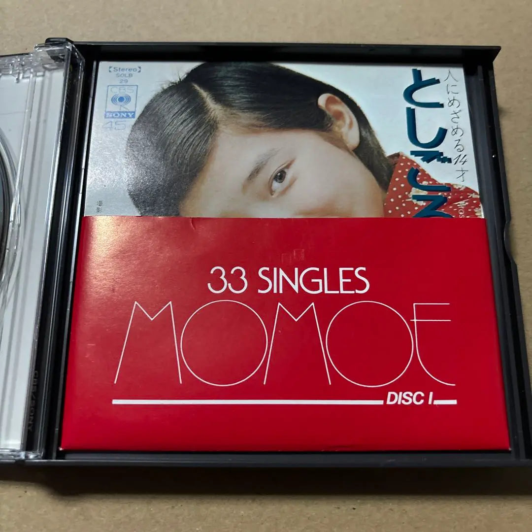 Yamaguchi Momoe / 33 SINGLES MOMOE Por favor, lea la descripción del producto