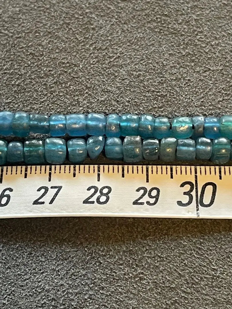 Kofun Period: A series of blue lazuli ball necklaces, glass balls, excavated items