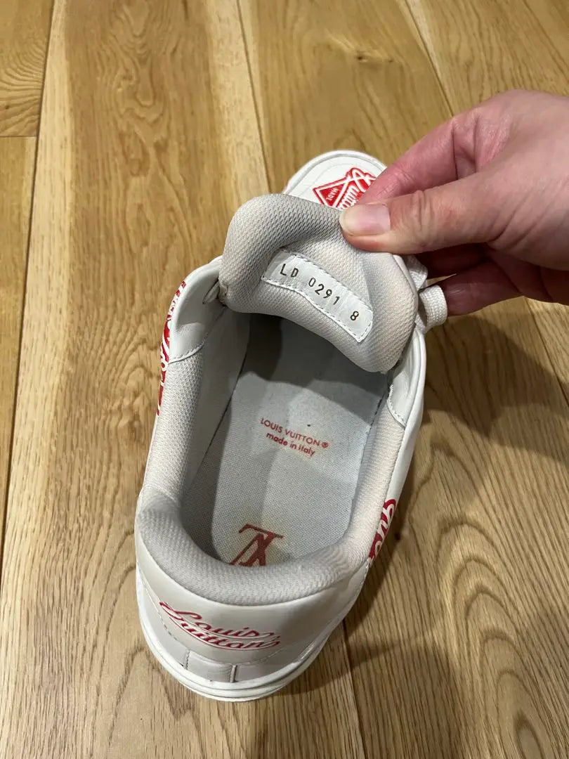 Línea de zapatillas de deporte de corte bajo de LOUIS VUITTON/talla 8