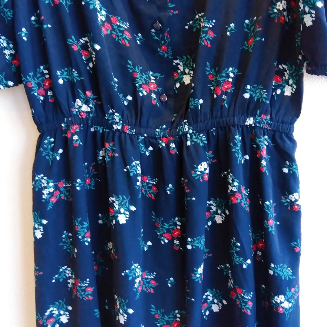 Beautiful condition ✨ Chip clip Navy shirt dress Short sleeve Sheer Transparent Floral pattern