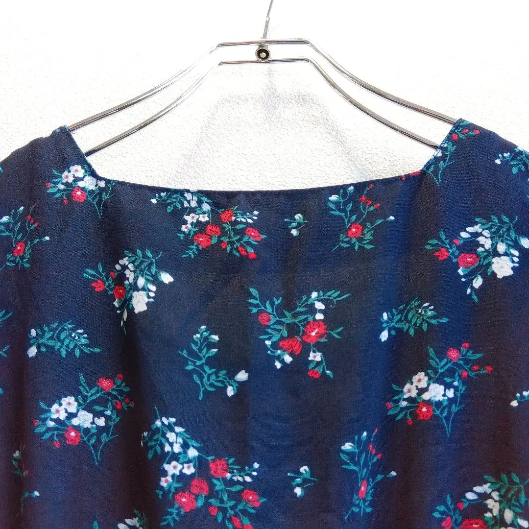 Beautiful condition ✨ Chip clip Navy shirt dress Short sleeve Sheer Transparent Floral pattern