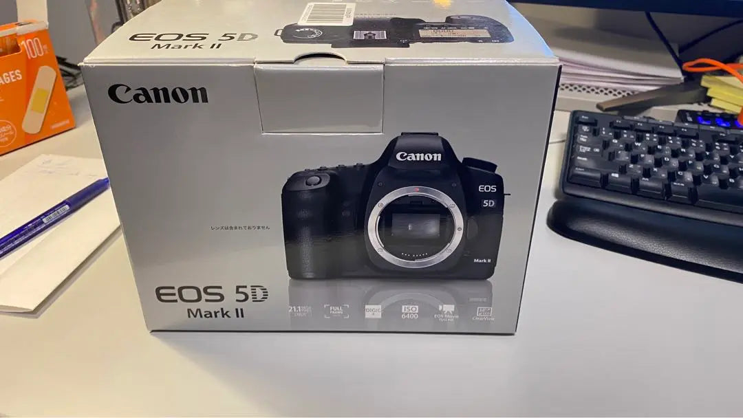 Canon EOS 5D Mark II with camera full set bag