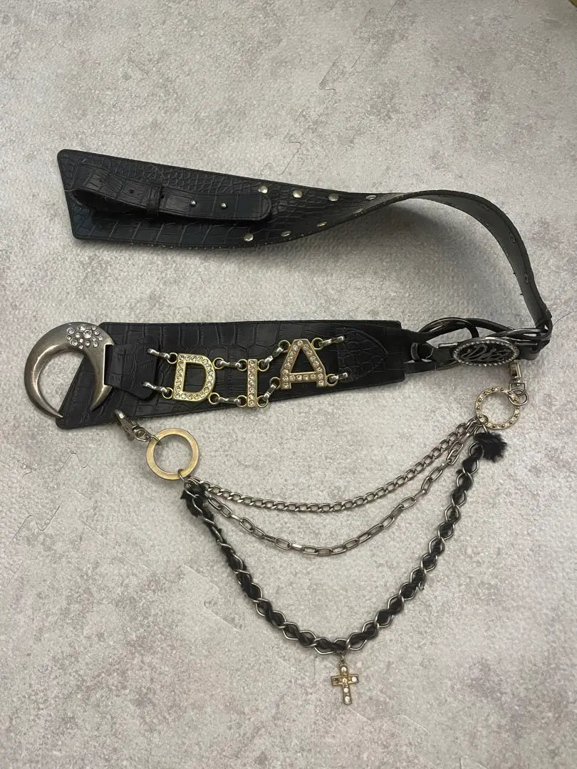 d.i.a. Moon logo belt