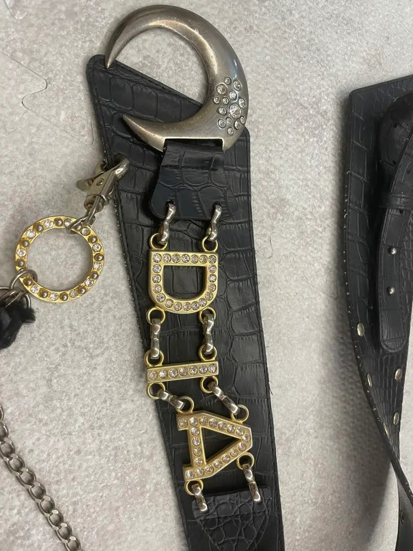 d.i.a. Moon logo belt