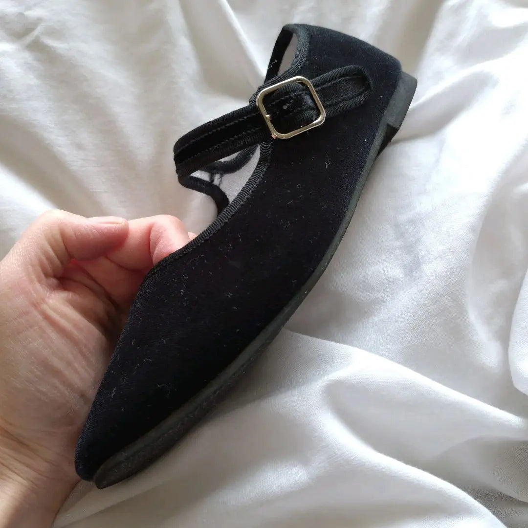 AAA+ Kung Fu Shoes Mary Jane Black Velour Size 36 Flat