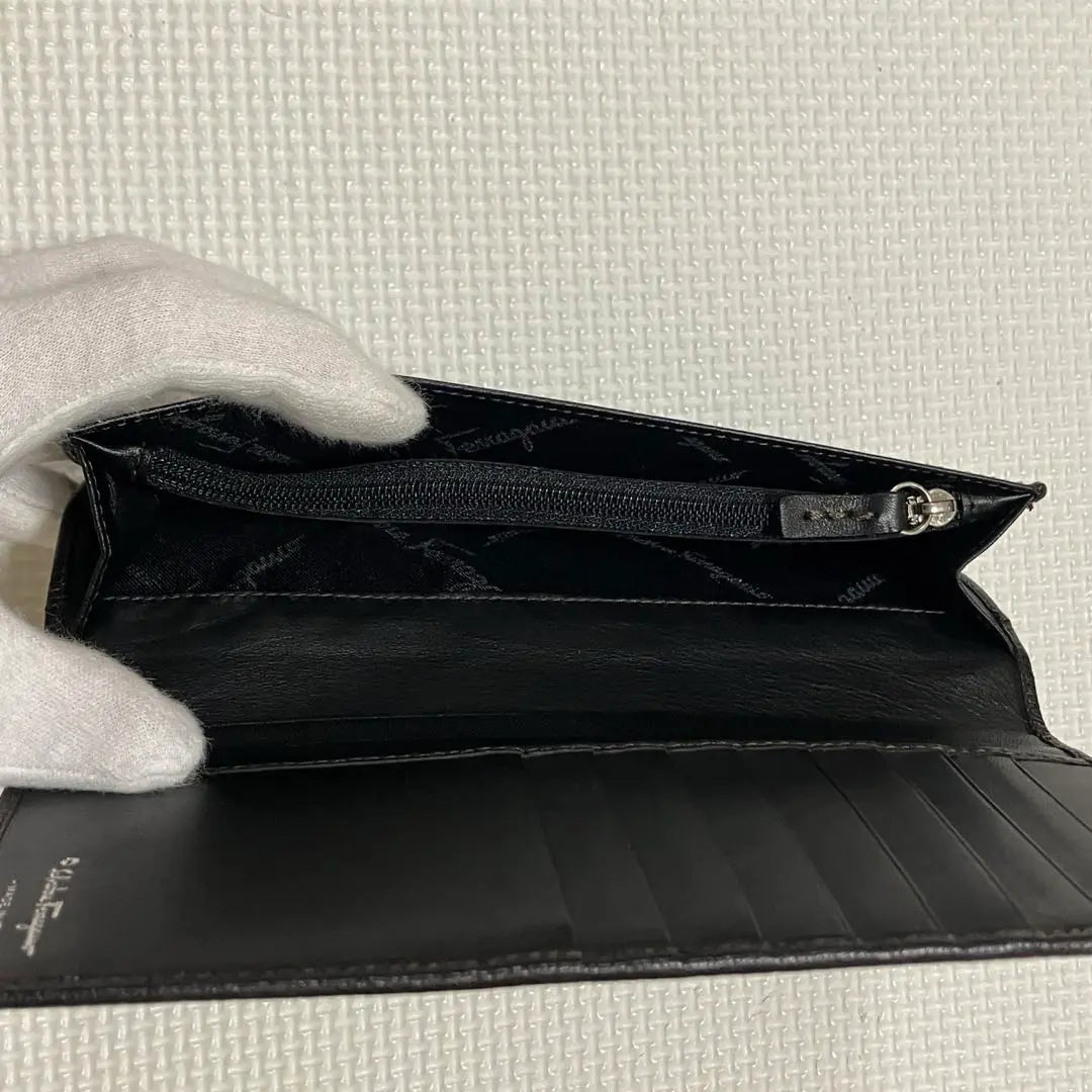 Unused SALVATORE FERRAGAMO Leather Long Wallet Black Black Box