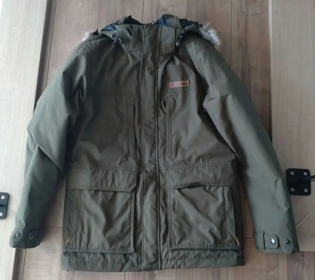 columbia markham peak jacket khaki color