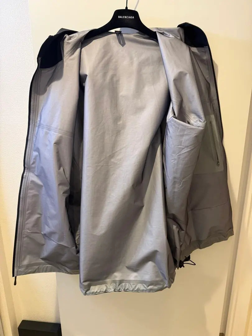 Unused Arc'teryx GORE-TEX Black Rainwear Size XXL