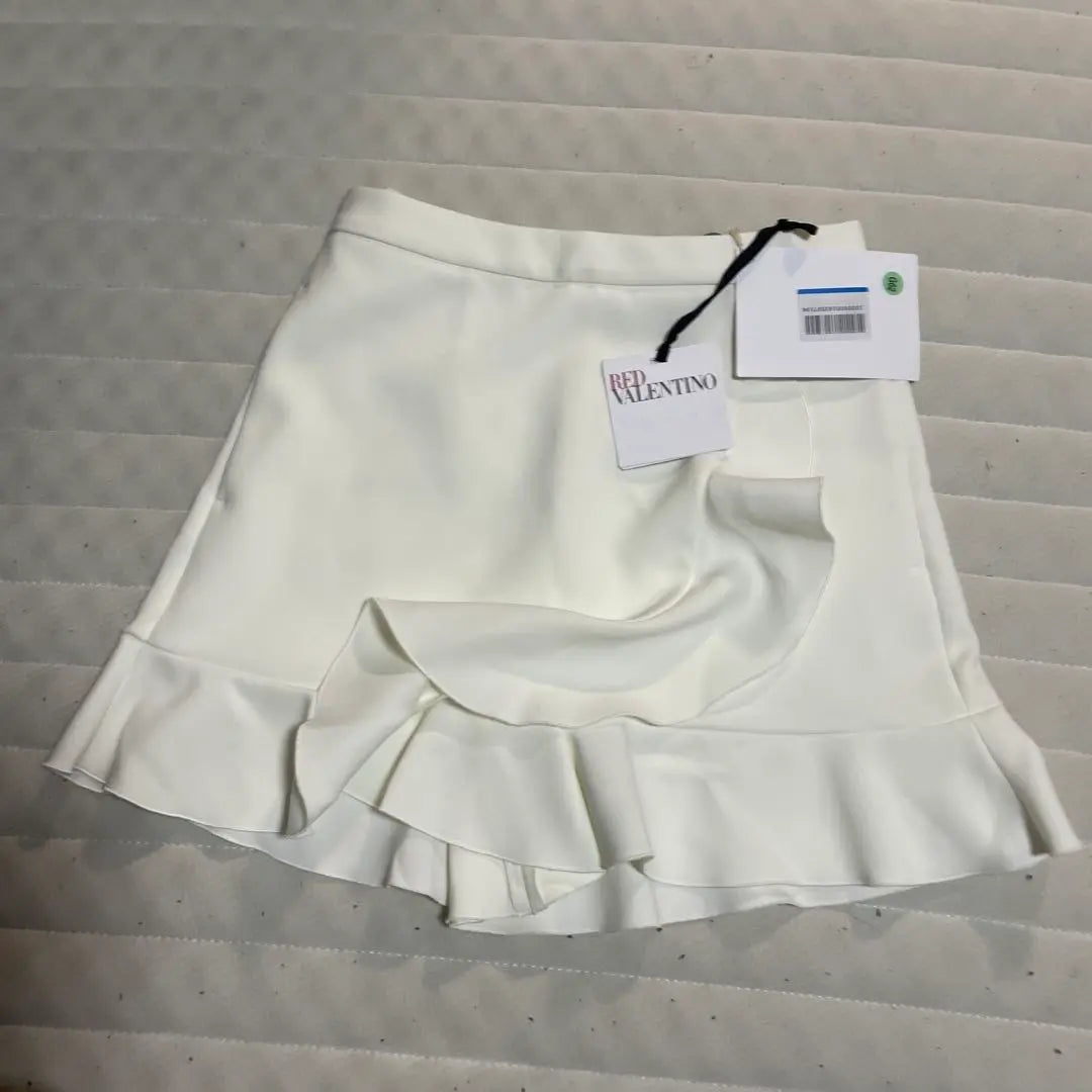 red valentino skirt white new unused