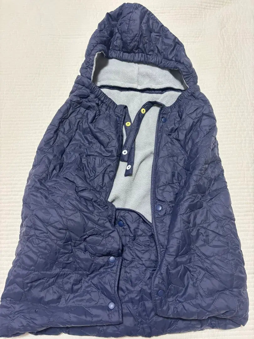 UNIQLO Lightworm Padet 2WAY Blanket Navy | ユニクロ　ライトウォームパデット2wayブランケット　ネイビー