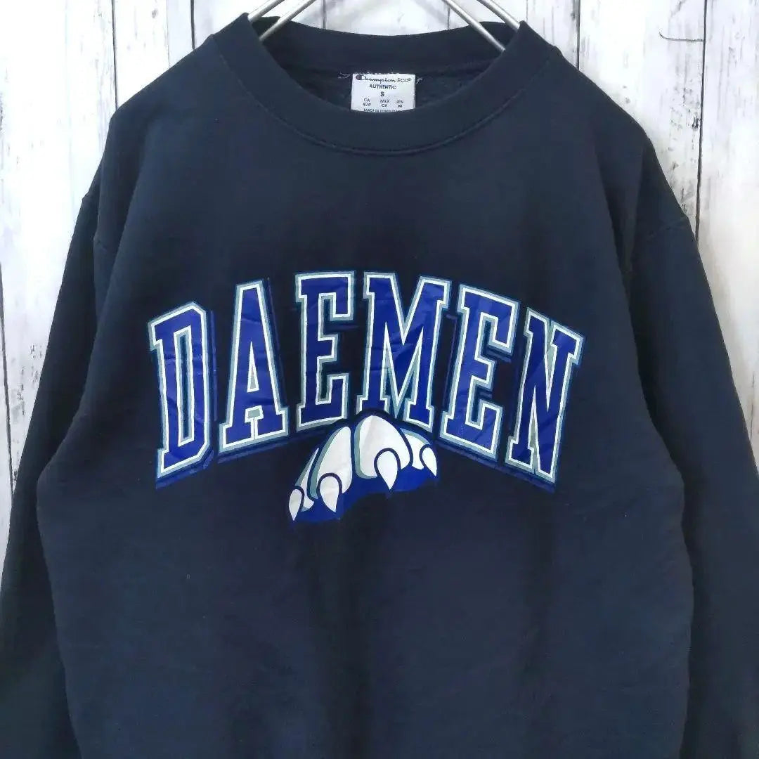 Champion DAEMEN logo embroidered sweatshirt navy S US used clothing