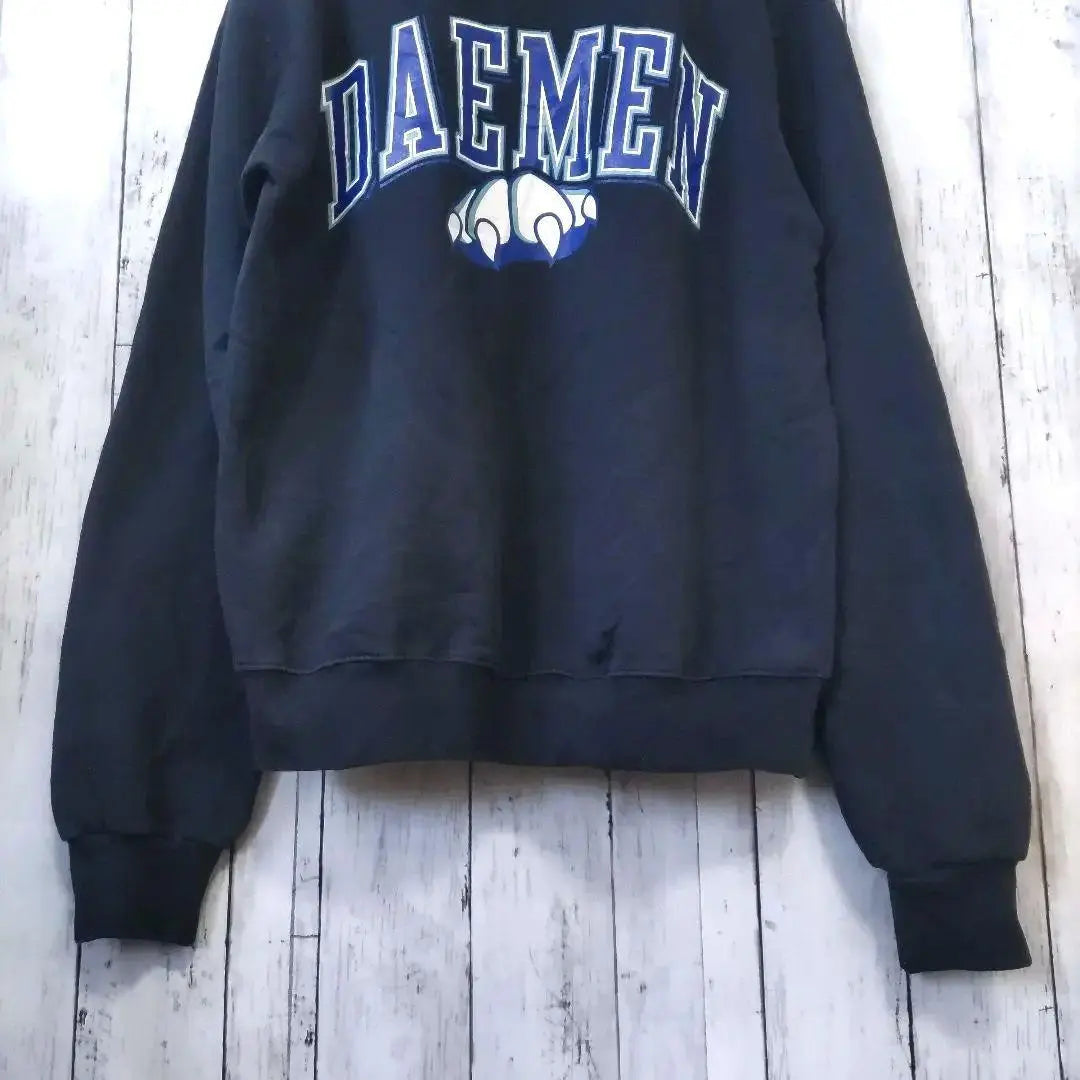 Champion DAEMEN logo embroidered sweatshirt navy S US used clothing