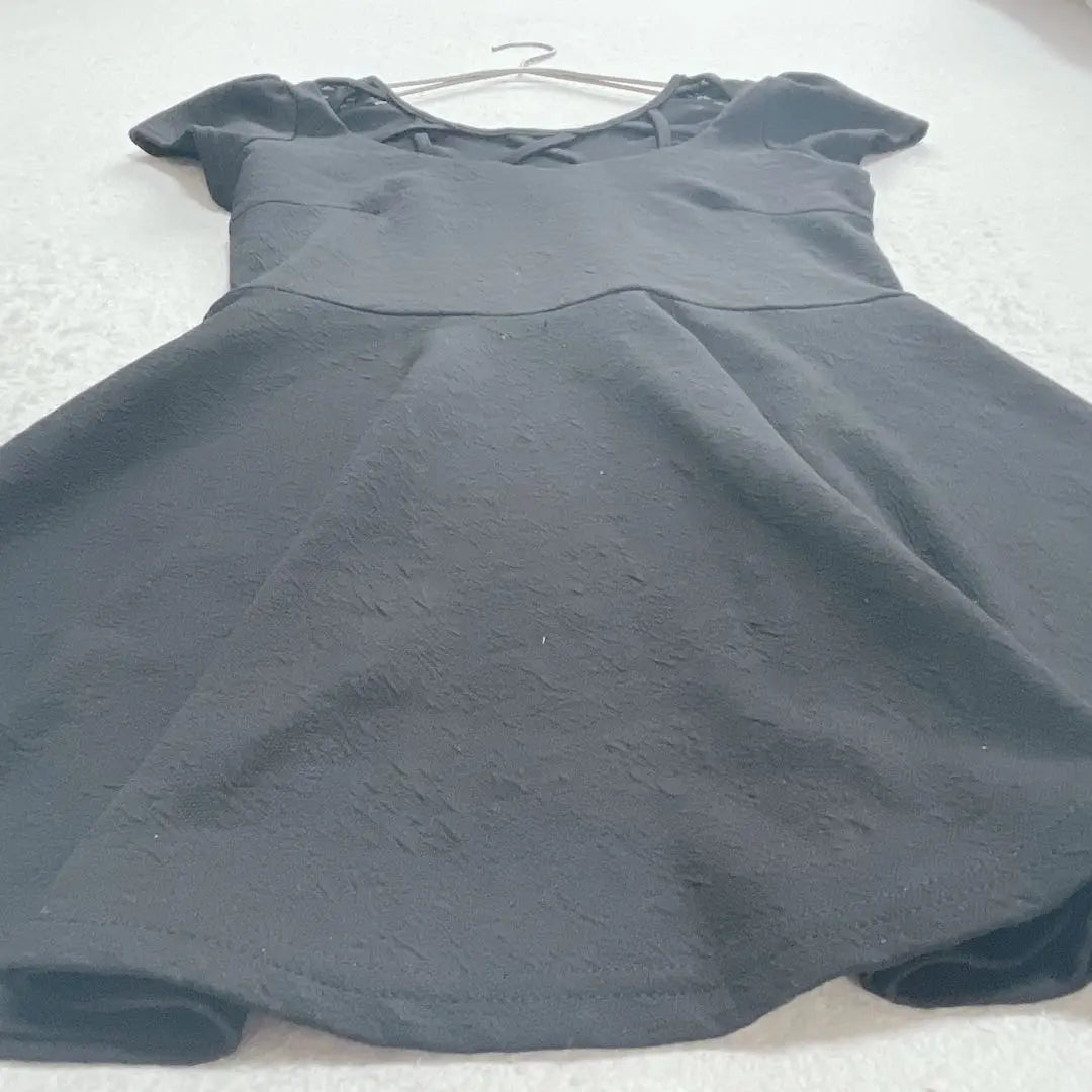 Vestido mini de manga corta CECIL McBEE M con estampado en capas y transparencias