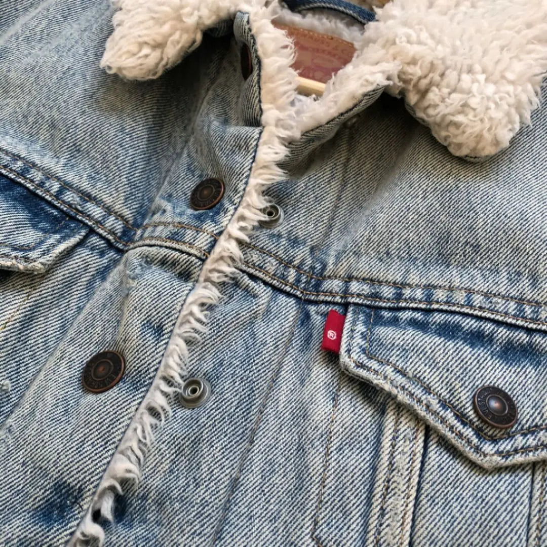 Anonymous delivery - Levi's Boa Jacket Boa Denim Jacket