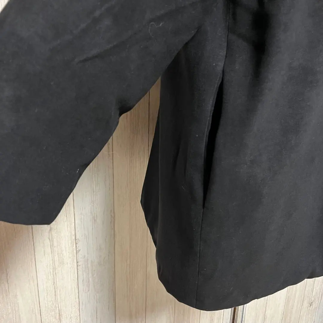 [BALLSEY] Chaqueta acolchada de plumón con capucha y pelo negro suelto