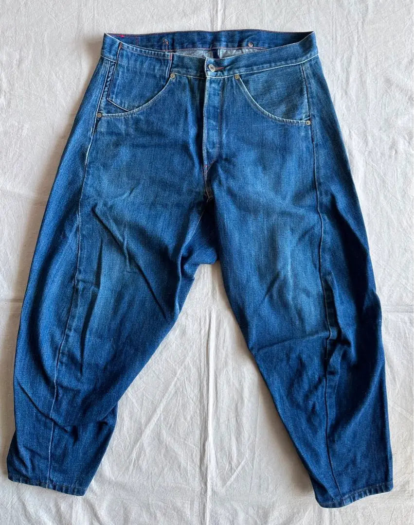 Levi's RED Levi Thread 1st giant