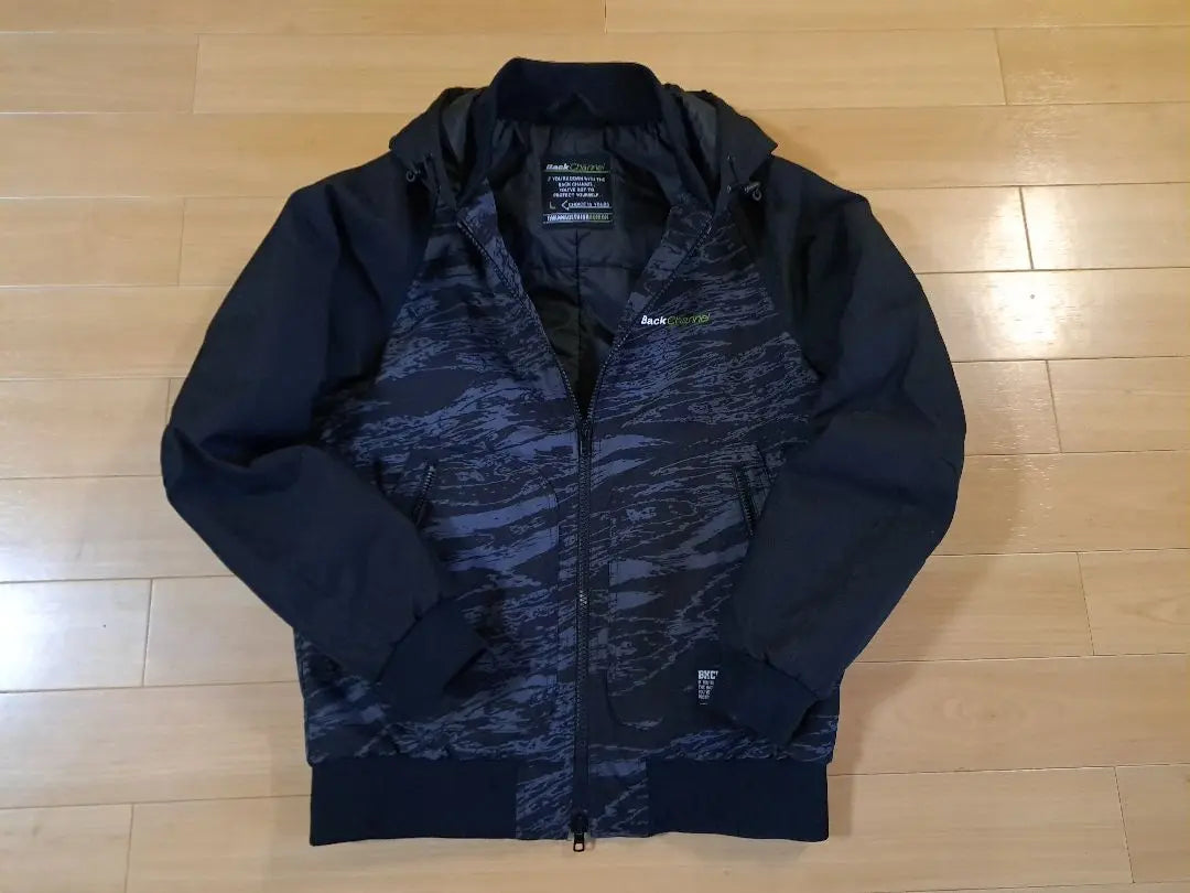 Beautiful condition Size:L Back channel Cordura jacket Black x Camo