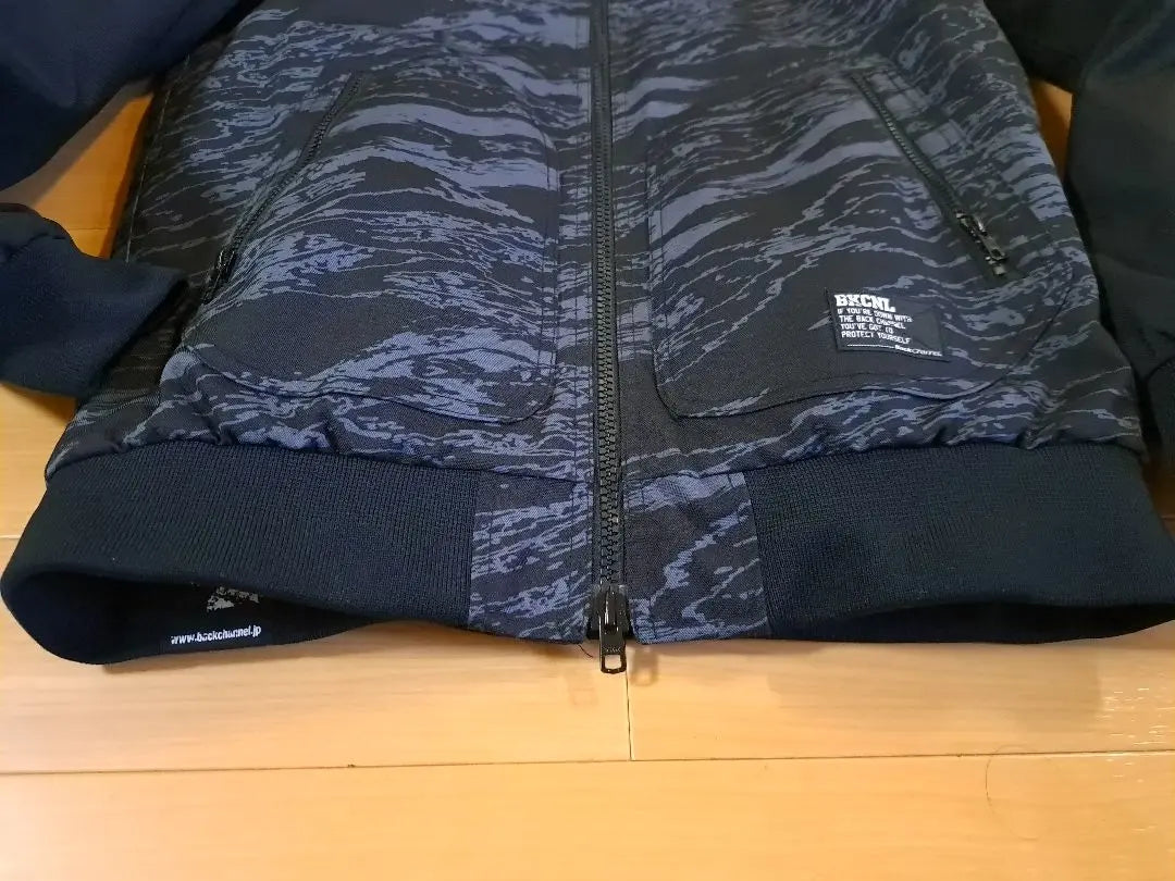 Beautiful condition Size:L Back channel Cordura jacket Black x Camo